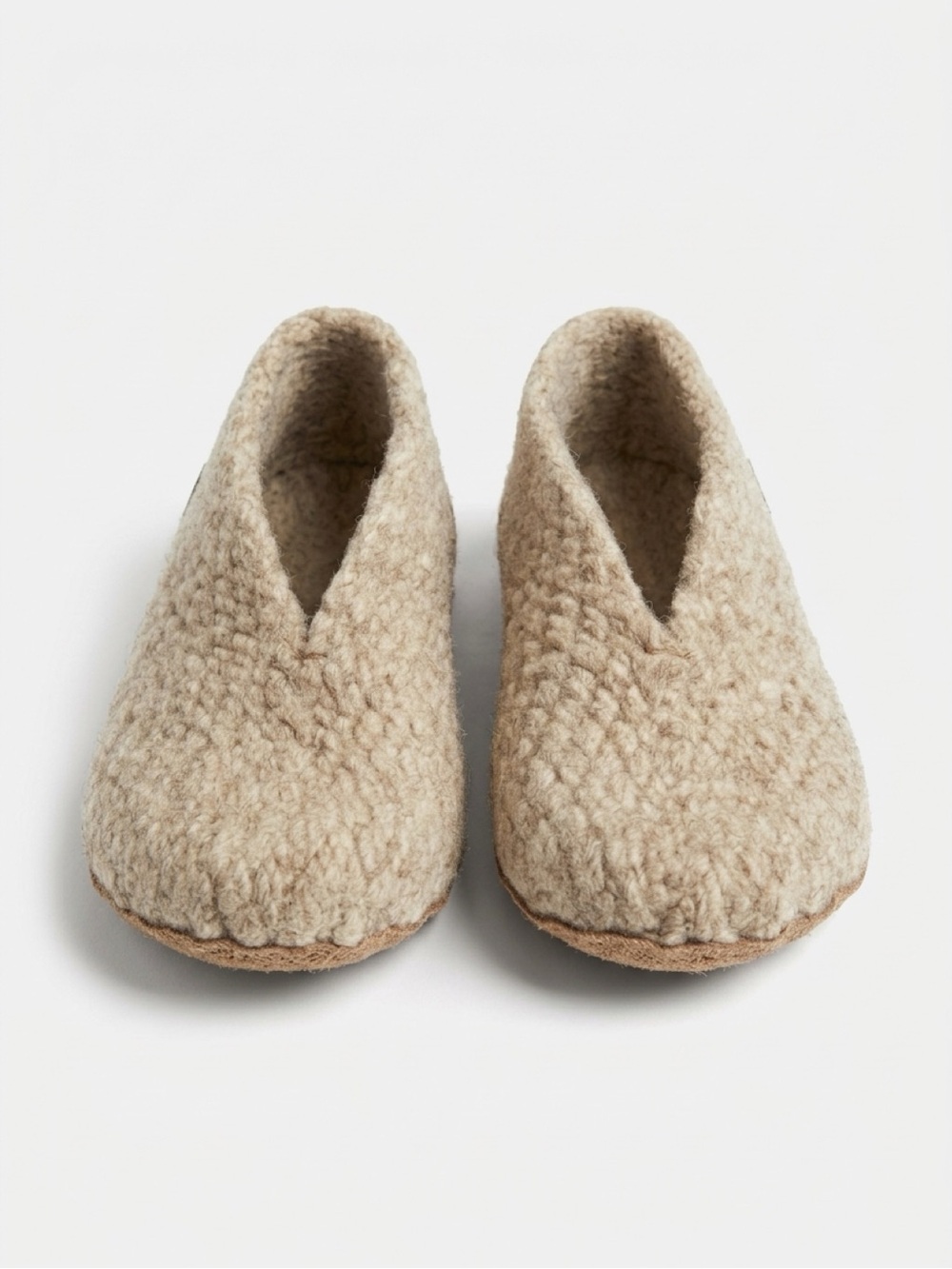 KYRGIES Cozy Women's Sherpa Slip-On Slippers — Beige size US 5/ EU35